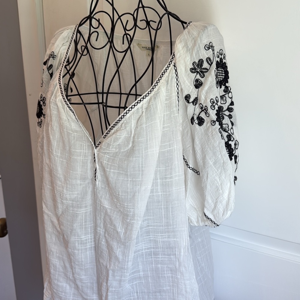 Max Studios linen embroidered blouse - Picture 3 of 4
